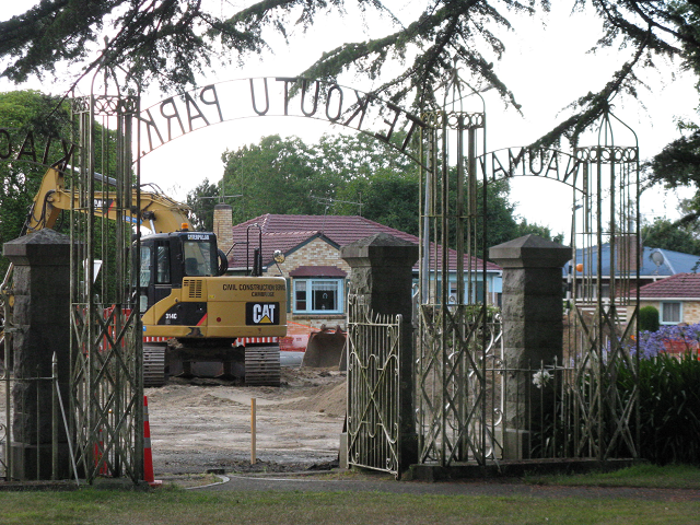 06. The gates will be shifted to a more sensible place. Cambridge Tree Trust